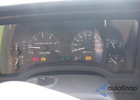 1999 Jeep Cherokee Classic/Sport из США, поврежденный, VIN 1J4FF68SXXL567773